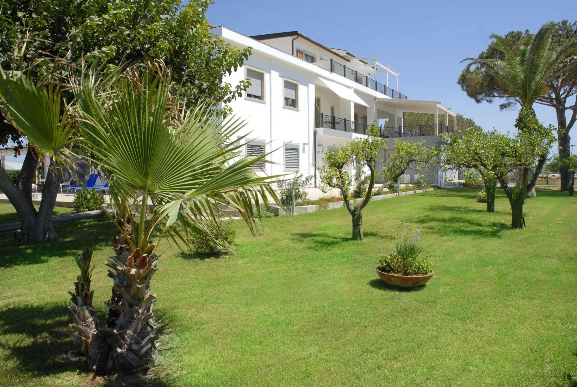 סקוליטי Sikelika Residence Sul Mare מראה חיצוני תמונה